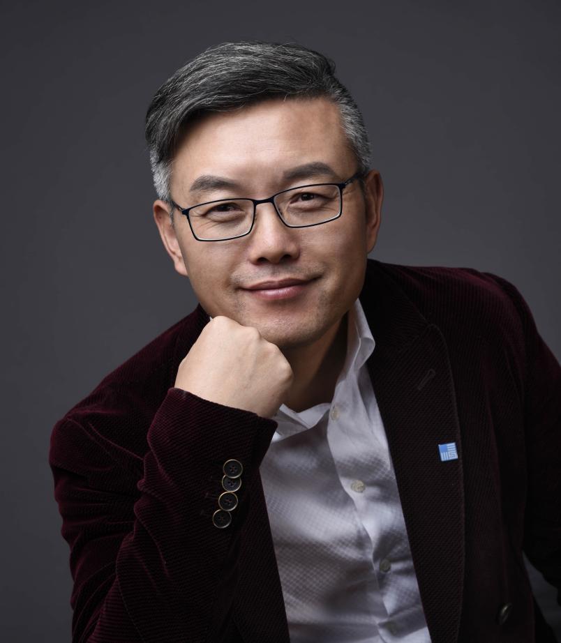 书香门地集团董事长卜立新荣膺“青浦区区长质量奖”个人殊荣